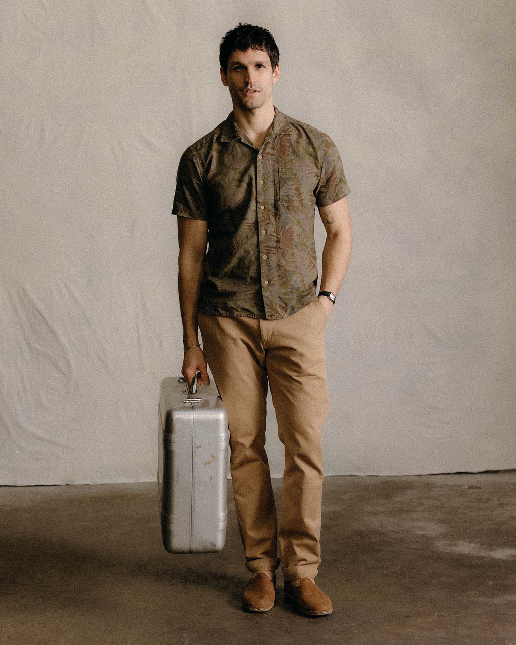 The Hawthorne Shirt in Fatigue Olive Desert Palm