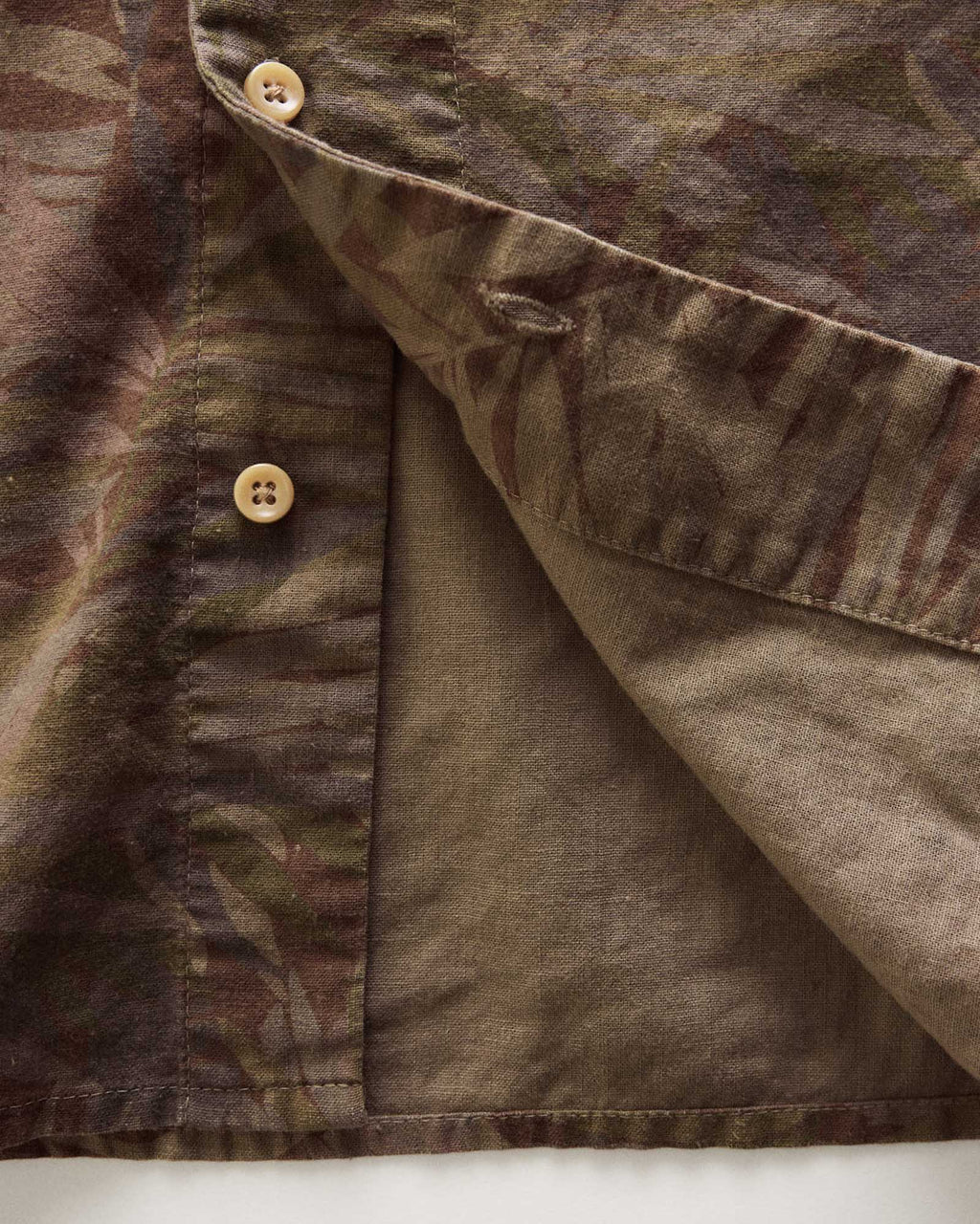 The Hawthorne Shirt in Fatigue Olive Desert Palm
