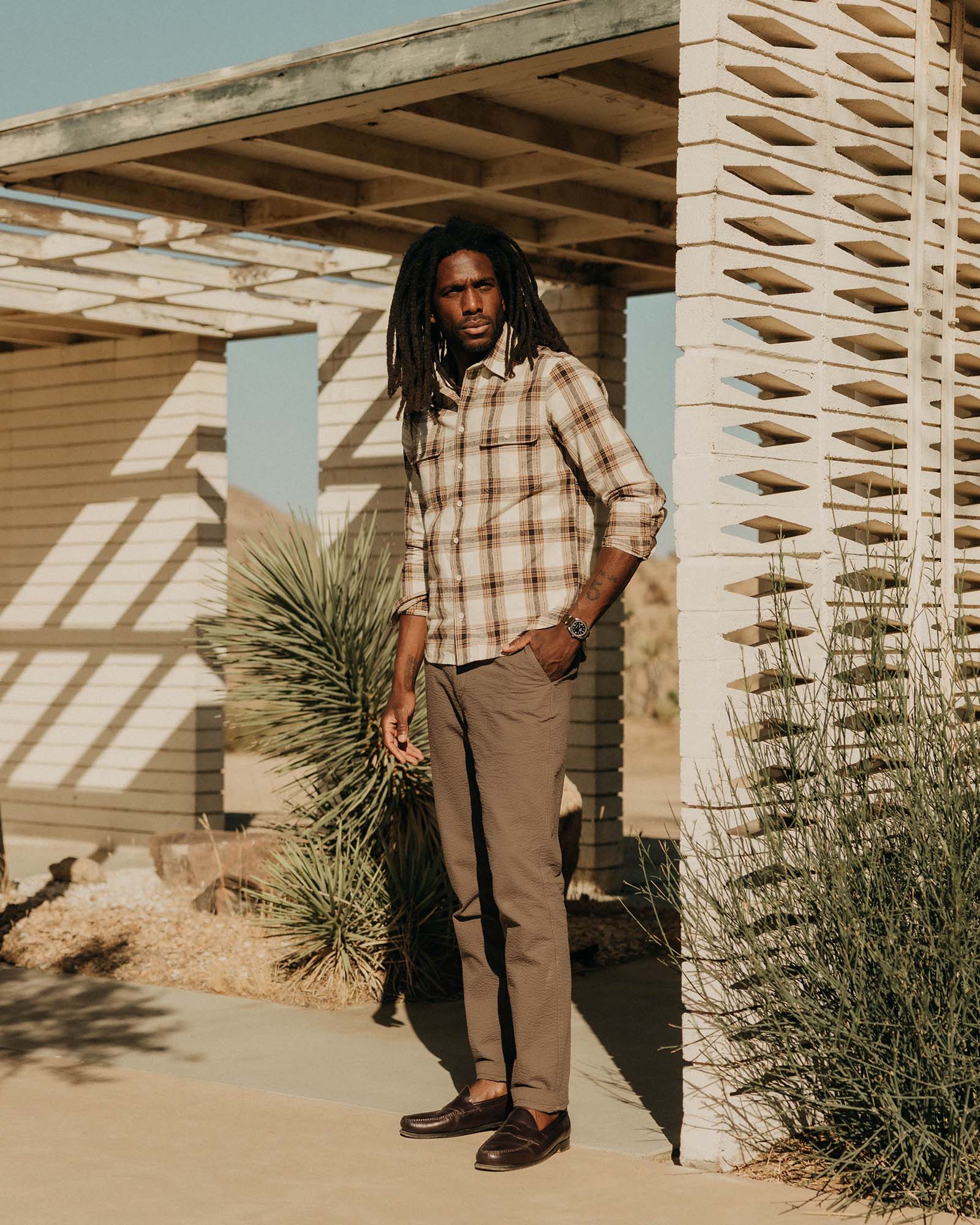 The Craftsman Shirt in Bark Plaid Linen